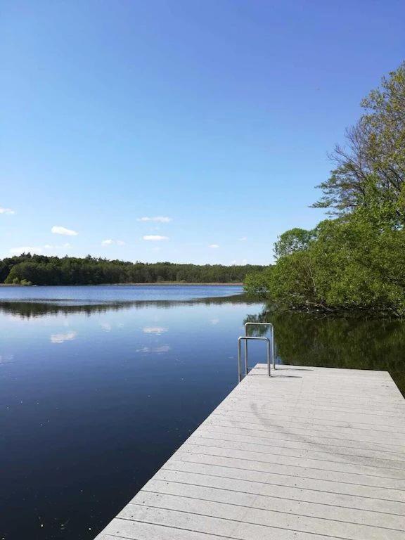 Trebbower Lake Retreat: Quiet Apartment Near Sea Klein Trebbow Exterior photo